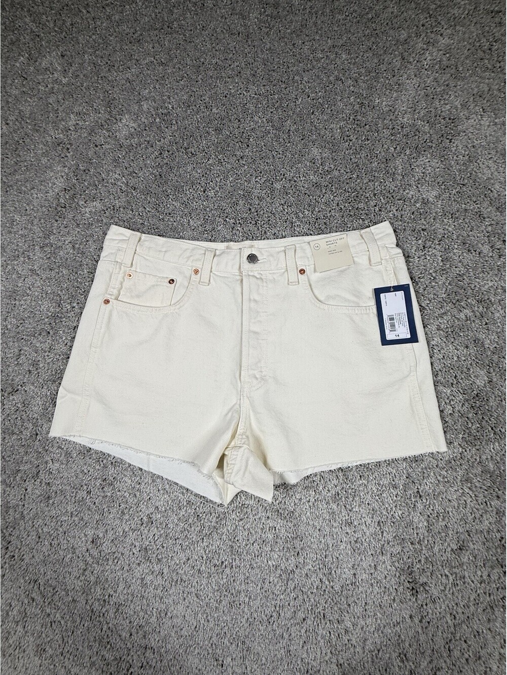 NWT Universal Thread Jean Shorts Women's 14 Ivory Ecru Denim High-Rise